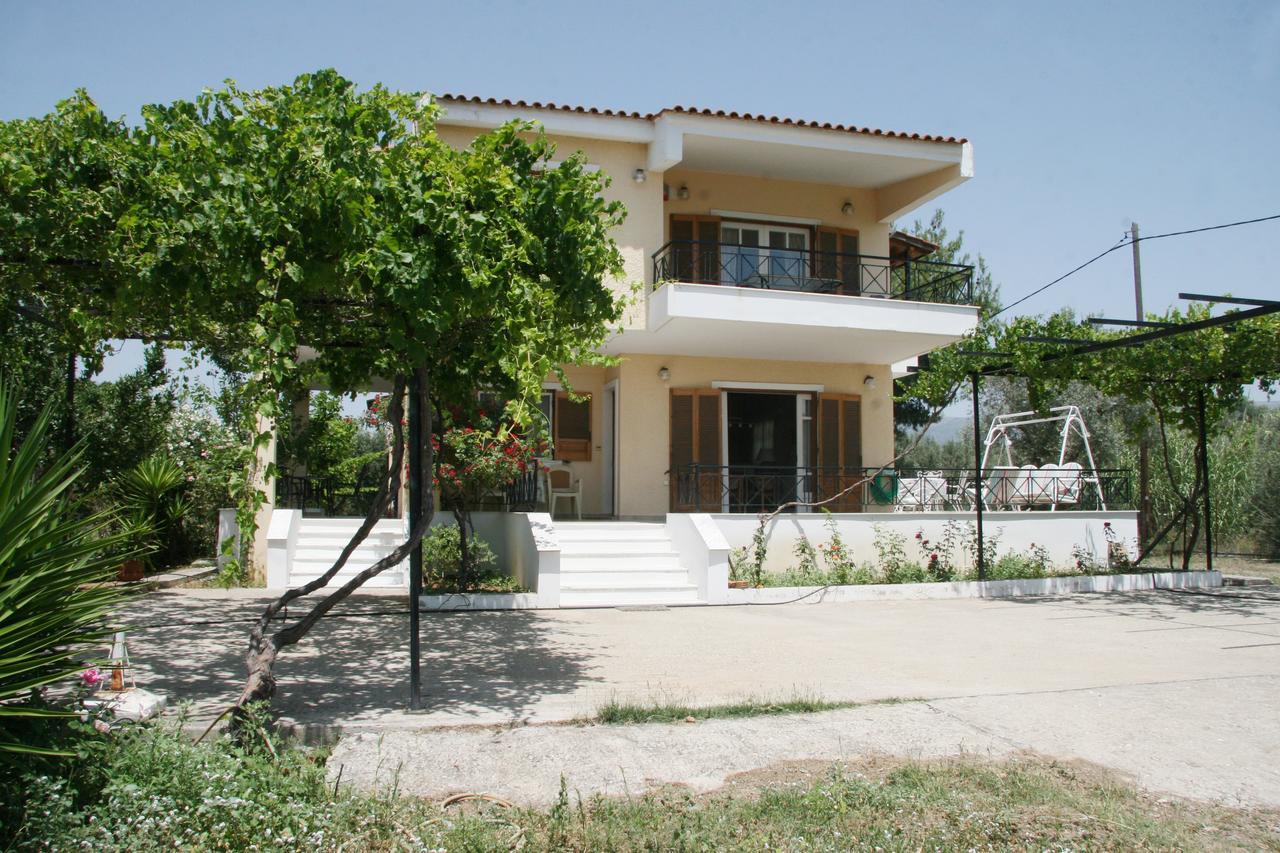 Villa Vlichos Амаринтос Екстериор снимка