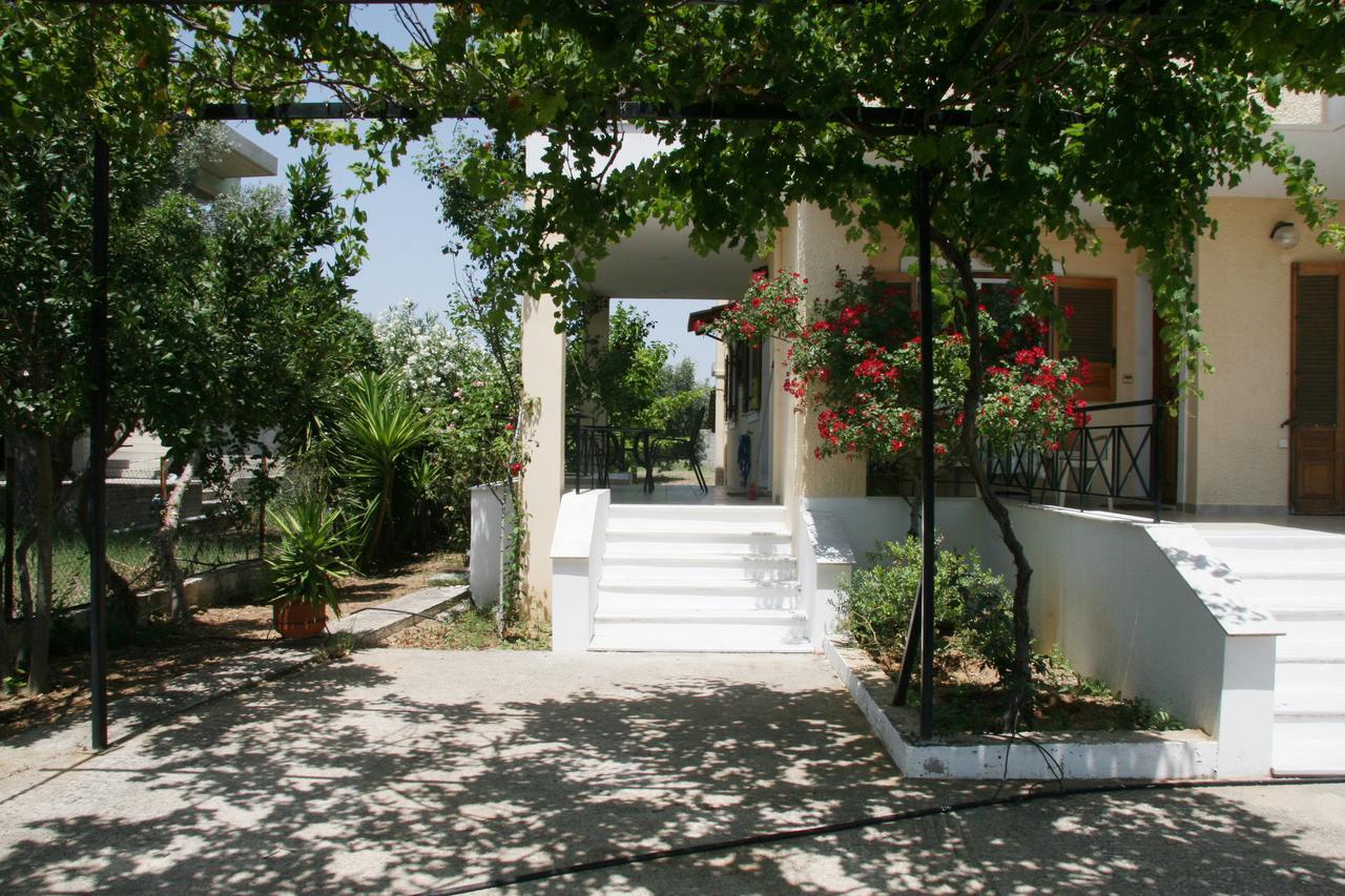 Villa Vlichos Амаринтос Екстериор снимка