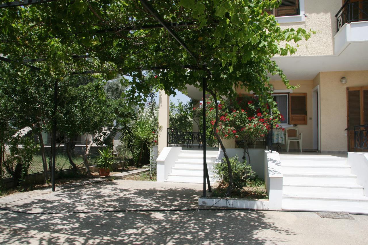 Villa Vlichos Амаринтос Екстериор снимка