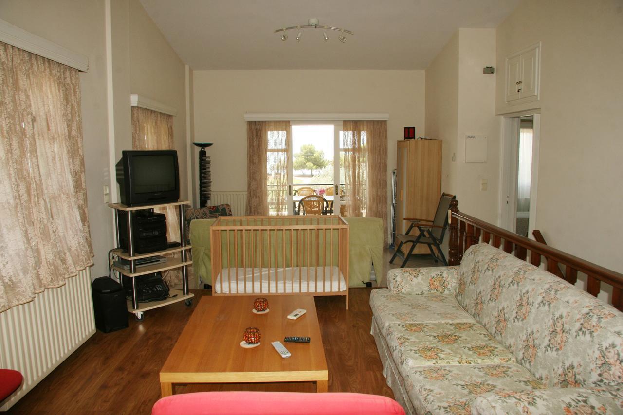 Villa Vlichos Амаринтос Екстериор снимка